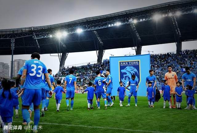 亚洲综合伊人制服丝袜美腿