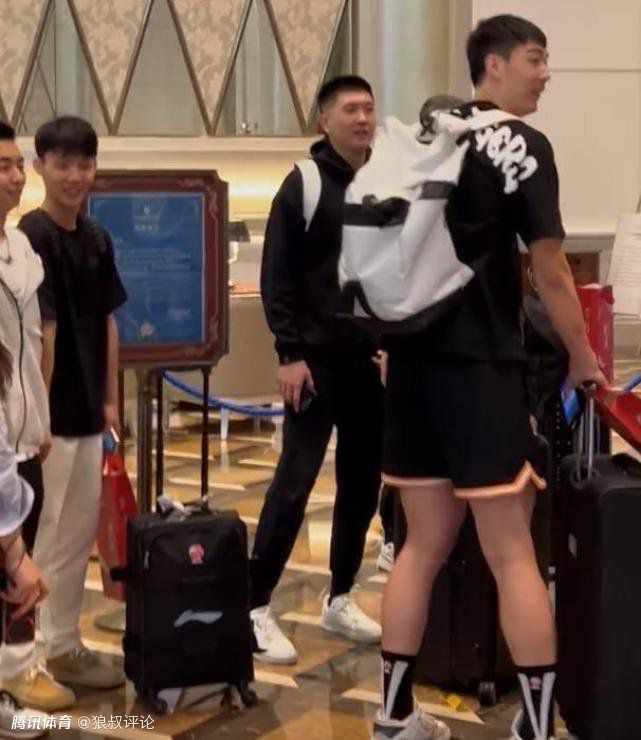 国产精品深夜福利
